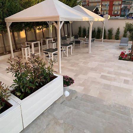 Corte Bianca Bed and Breakfast Trani Esterno foto