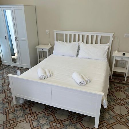 Corte Bianca Bed and Breakfast Trani Esterno foto